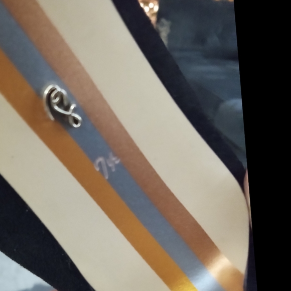 ⭐🆕 Sam Edelman black suede pumps - Picture 10 of 12